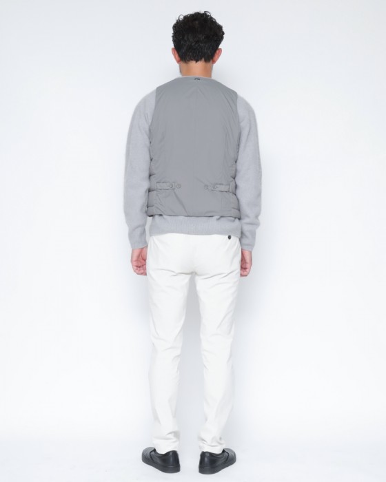 Hernoダウン＆フェザー ナイロンシングルジレ【Herno Legend】03l