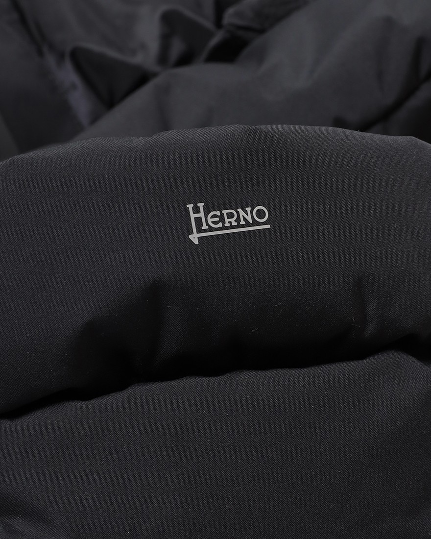Hernoフーデッド ダウンジャケット【FUNCTIONAL WARDROBE】21l