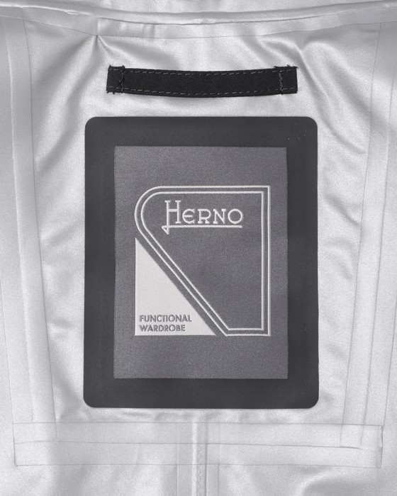 Hernoゴアテックス フーデッドジップ ブルゾン【FUNCTIONAL WARDROBE】16l