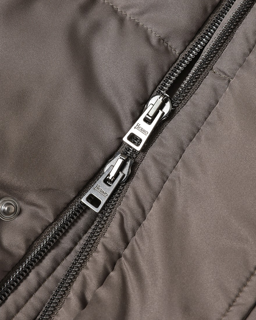 HernoPOLAR TECH ダウンコート【Herno】21l