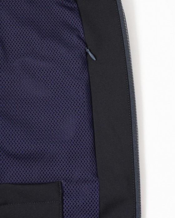 Herno撥水 パッカブル ドリズラー ブルゾン【Herno】17l