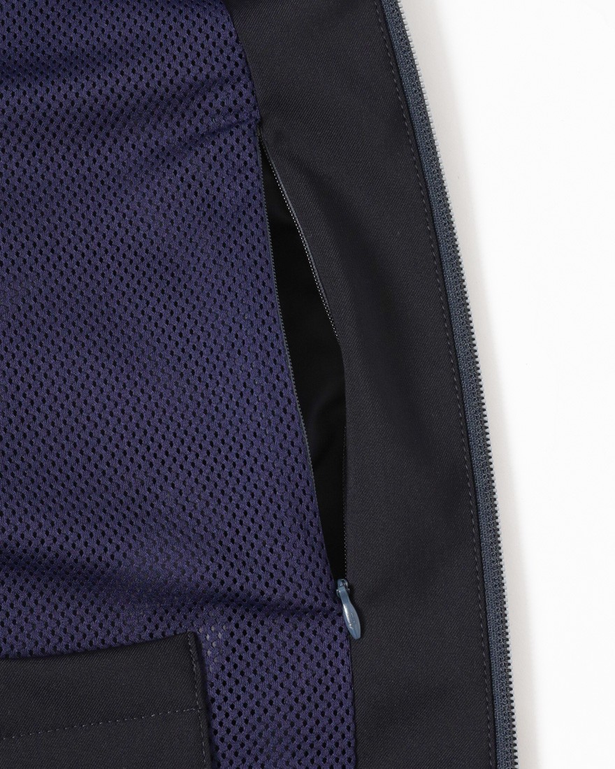 Herno撥水 パッカブル ドリズラー ブルゾン【Herno】18l