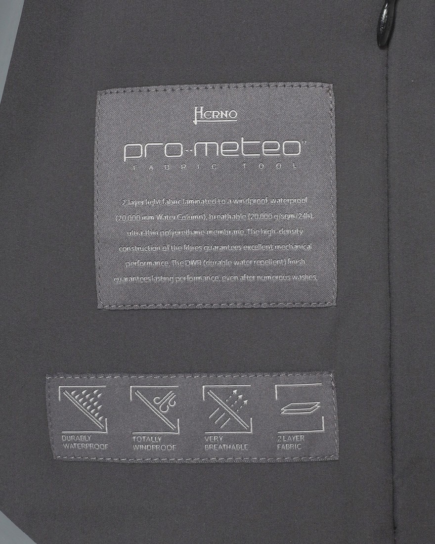 Herno撥水 ステンカラーコート【FUNCTIONAL WARDROBE】17l