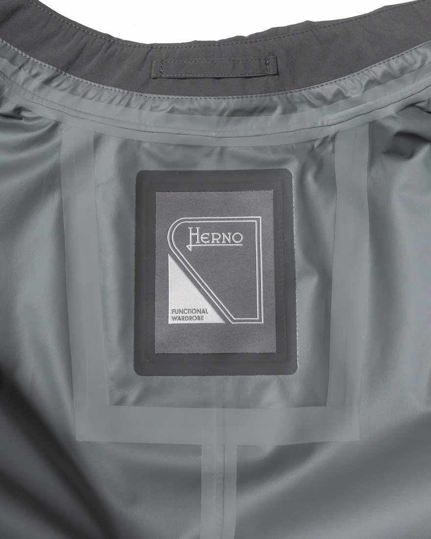 Herno撥水 ステンカラーコート【FUNCTIONAL WARDROBE】18l