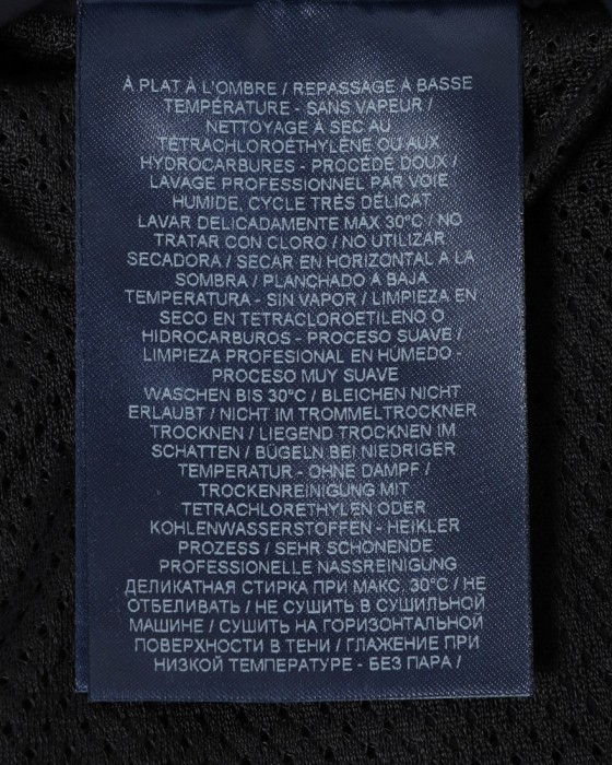 Hernoライトストレッチナイロン ジップブルゾン【Herno】23l