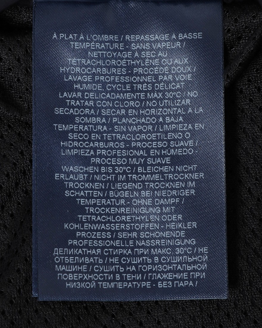 Hernoライトストレッチナイロン ジップブルゾン【Herno】23l