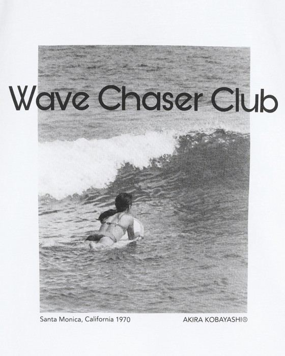 three dotsコットン グラフィックフォトTシャツ【wave chaser/Graphic tee】06l