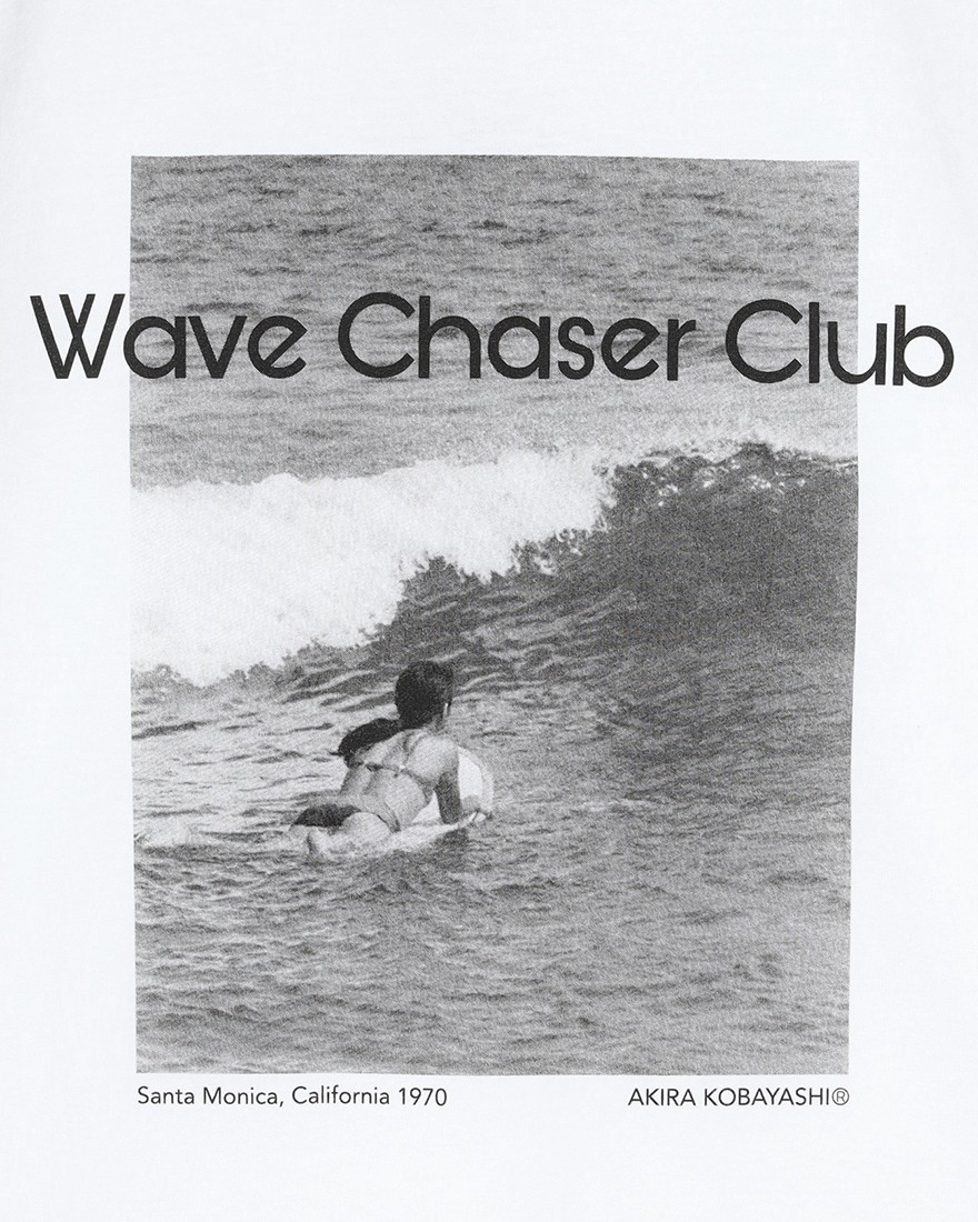 three dotsコットン グラフィックフォトTシャツ【wave chaser/Graphic tee】06l