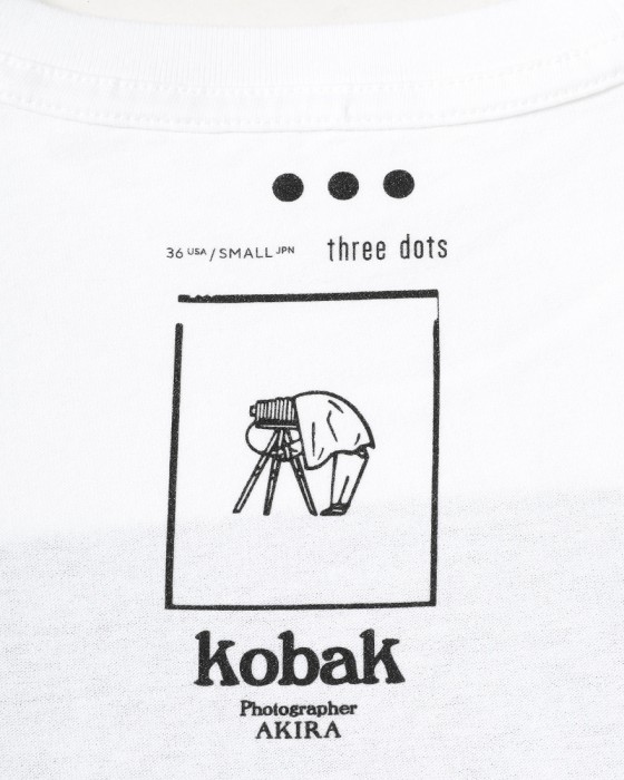 three dotsコットン グラフィックフォトTシャツ【wave chaser/Graphic tee】11l