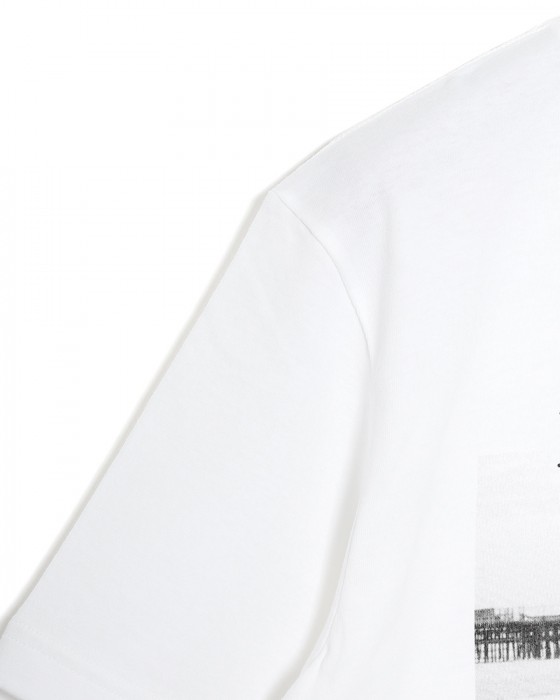 three dotsコットン グラフィックフォトTシャツ【pier days/Graphic tee】07l