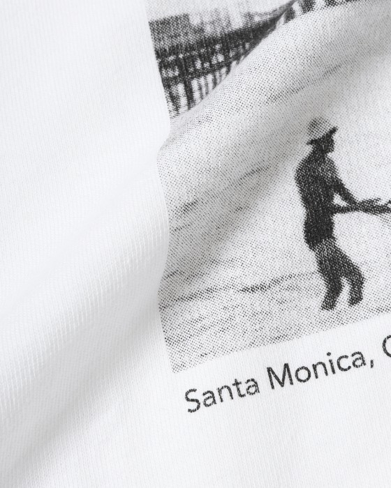 three dotsコットン グラフィックフォトTシャツ【pier days/Graphic tee】12l