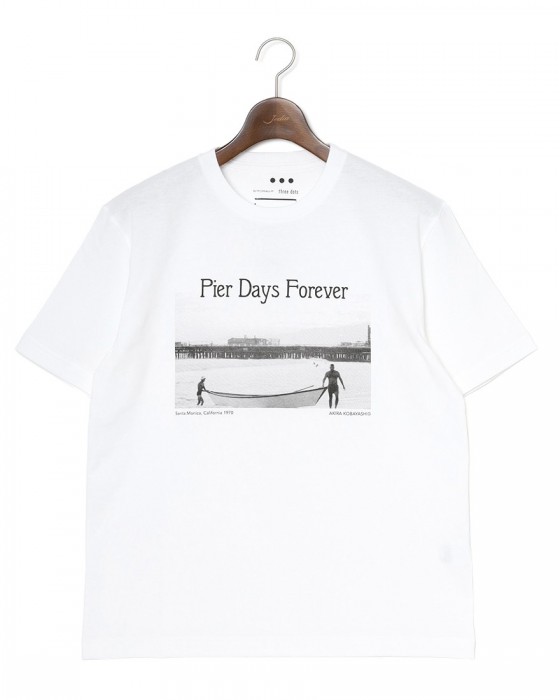 three dotsコットン グラフィックフォトTシャツ【pier days/Graphic tee】ma