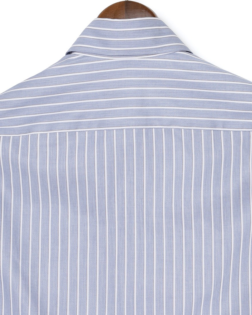 ERRICO FORMICOLAブルーストライプ レギュラーカラーシャツ【HUGO】10l