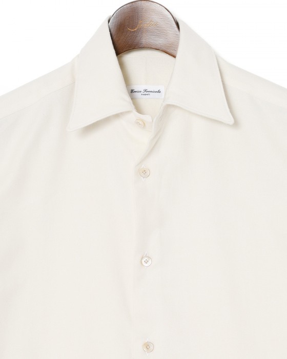 ERRICO FORMICOLA起毛コットンツイル レギュラーカラーシャツ【HUGO】07l