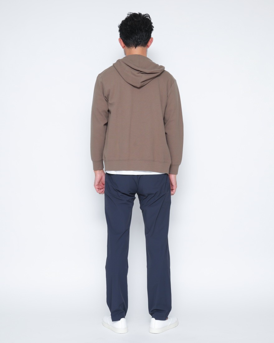 Hernoナイロン ワンプリーツストレッチパンツ【FUNCTIONAL WARDROBE】24l