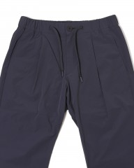 Hernoナイロン ワンプリーツストレッチパンツ【FUNCTIONAL WARDROBE】mb_03l