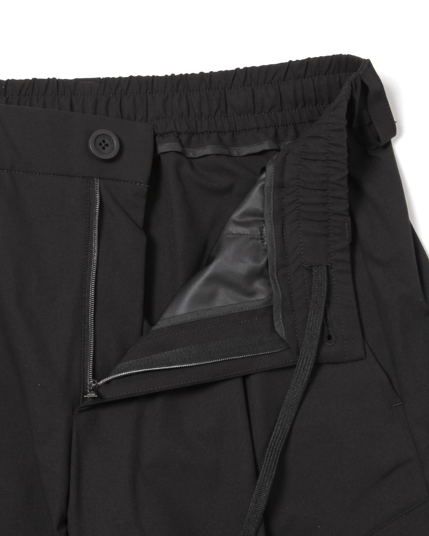 ワンプリーツ カーゴパンツ【FUNCTIONAL WARDROBE】｜Herno