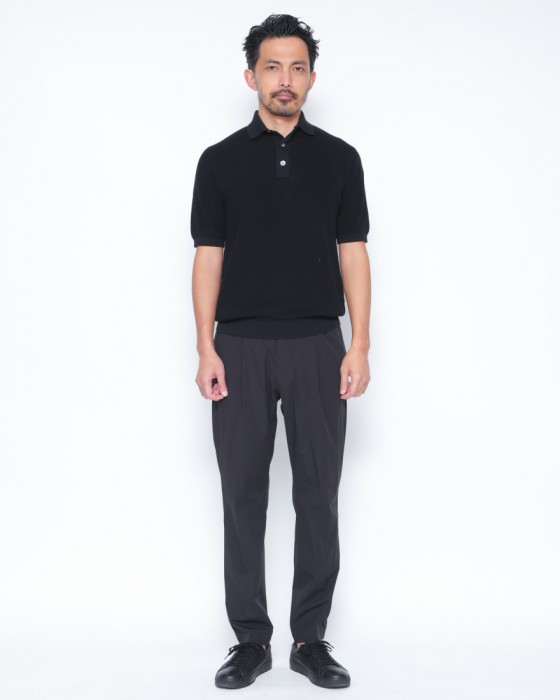 Hernoナイロン ストレッチ ワンプリーツ テーパードパンツ【FUNCTIONAL WARDROBE】01l
