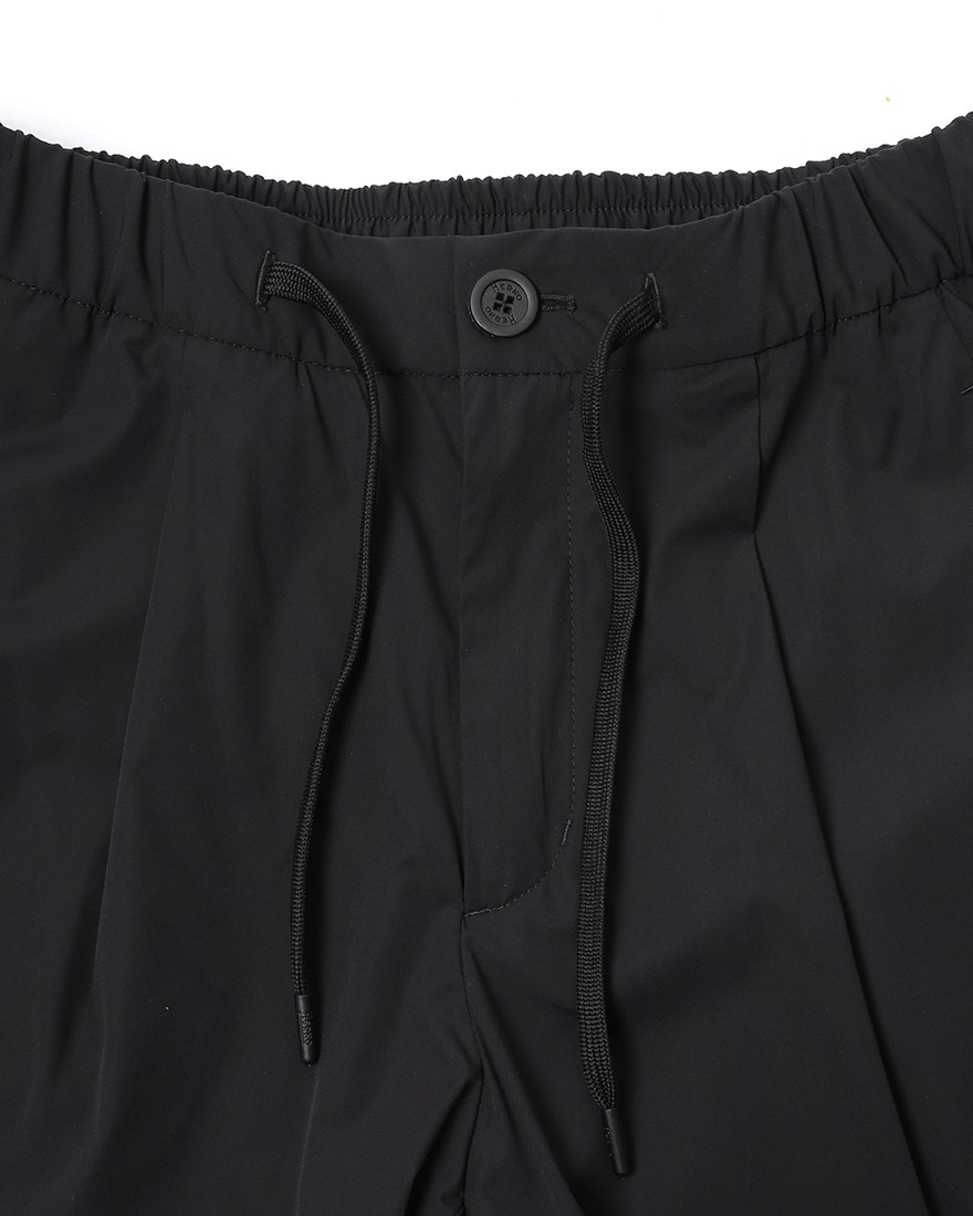 Hernoナイロン ストレッチ ワンプリーツ テーパードパンツ【FUNCTIONAL WARDROBE】07l