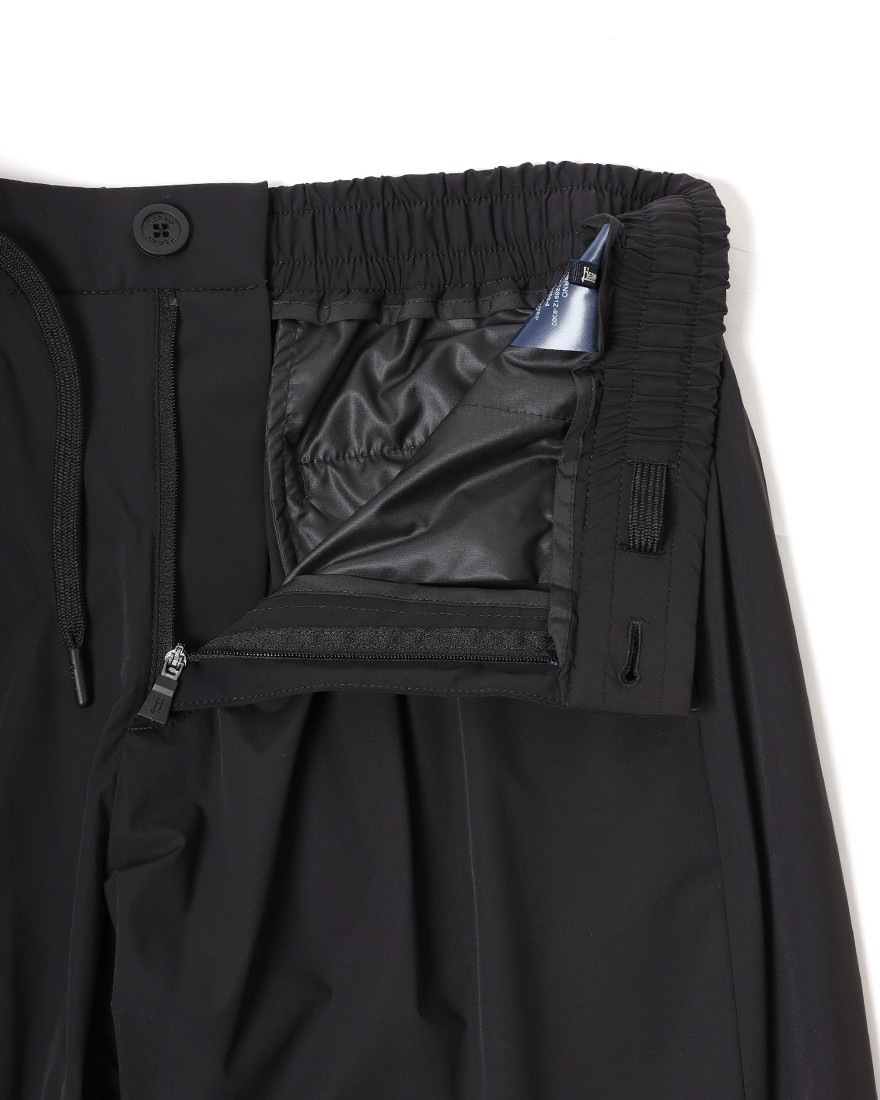 Hernoナイロン ストレッチ ワンプリーツ テーパードパンツ【FUNCTIONAL WARDROBE】10l