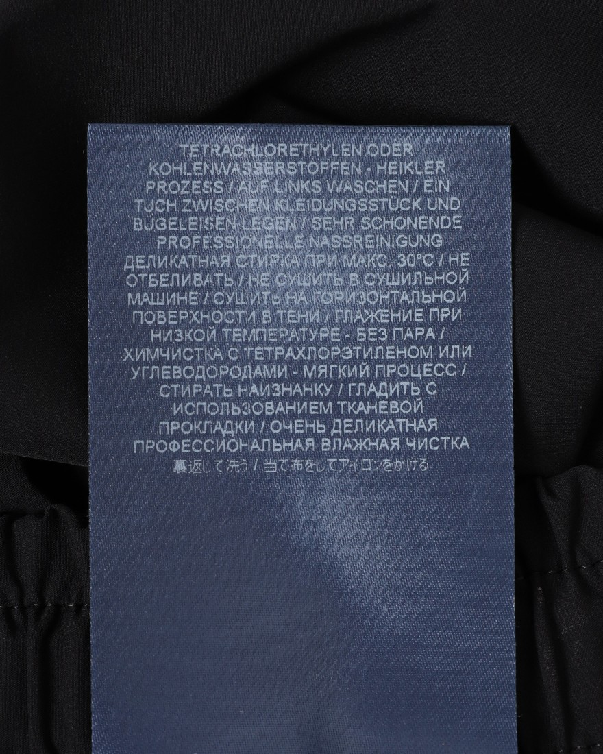 Hernoナイロン ストレッチ ワンプリーツ テーパードパンツ【FUNCTIONAL WARDROBE】26l