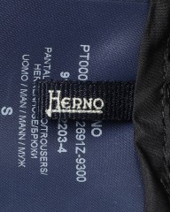 Hernoナイロン ストレッチ ワンプリーツ テーパードパンツ【FUNCTIONAL WARDROBE】mb_19l