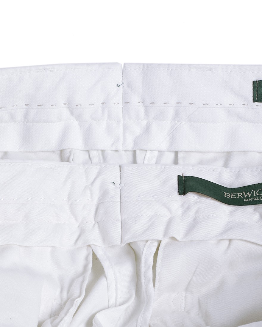BERWICHストレッチコットンテーパードパンツ【J MORELLO/J モレッロ】24l