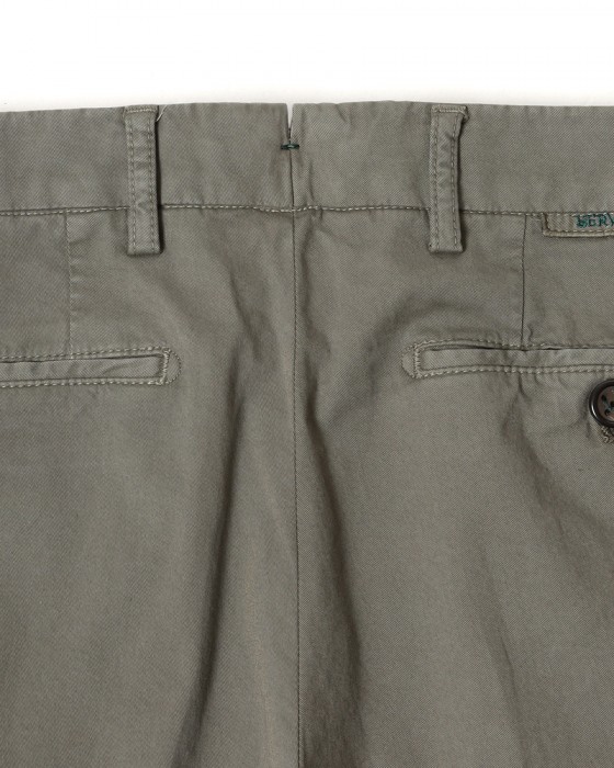 BERWICHストレッチコットンテーパードパンツ【J MORELLO/モレッロ】10l