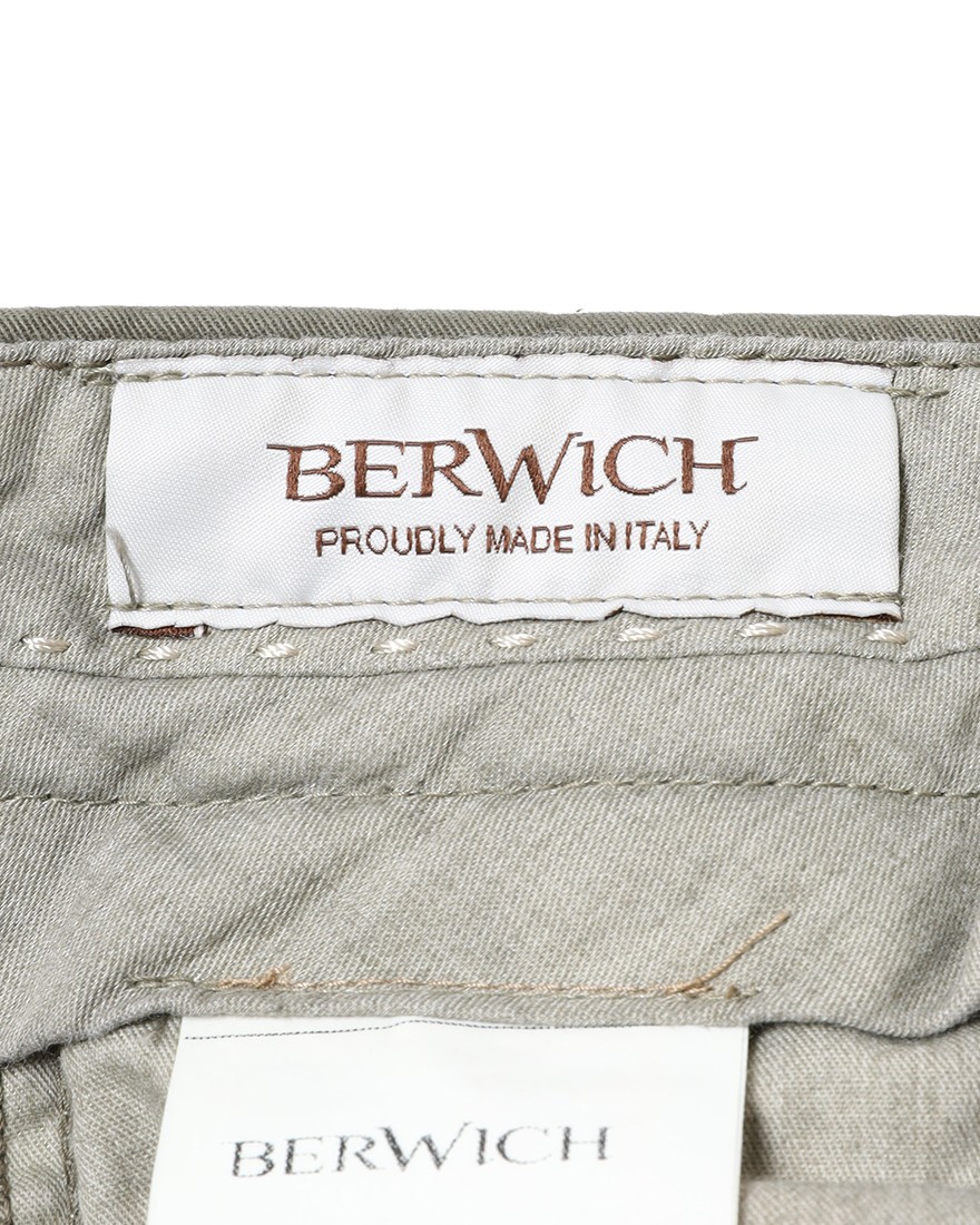 BERWICHストレッチコットンテーパードパンツ【J MORELLO/モレッロ】16l