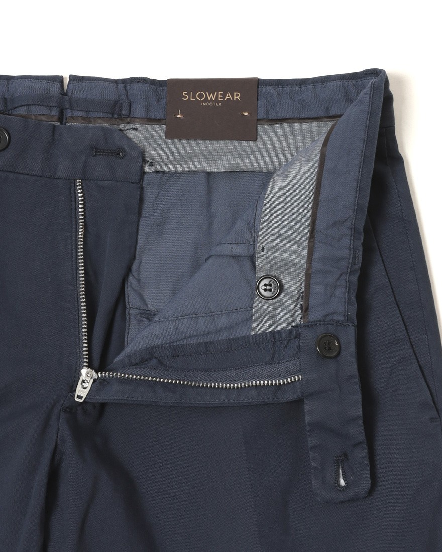 INCOTEXロイヤルバタビア ドレスチノ 【1951 COLLECTION/30 SLIM FIT】10l