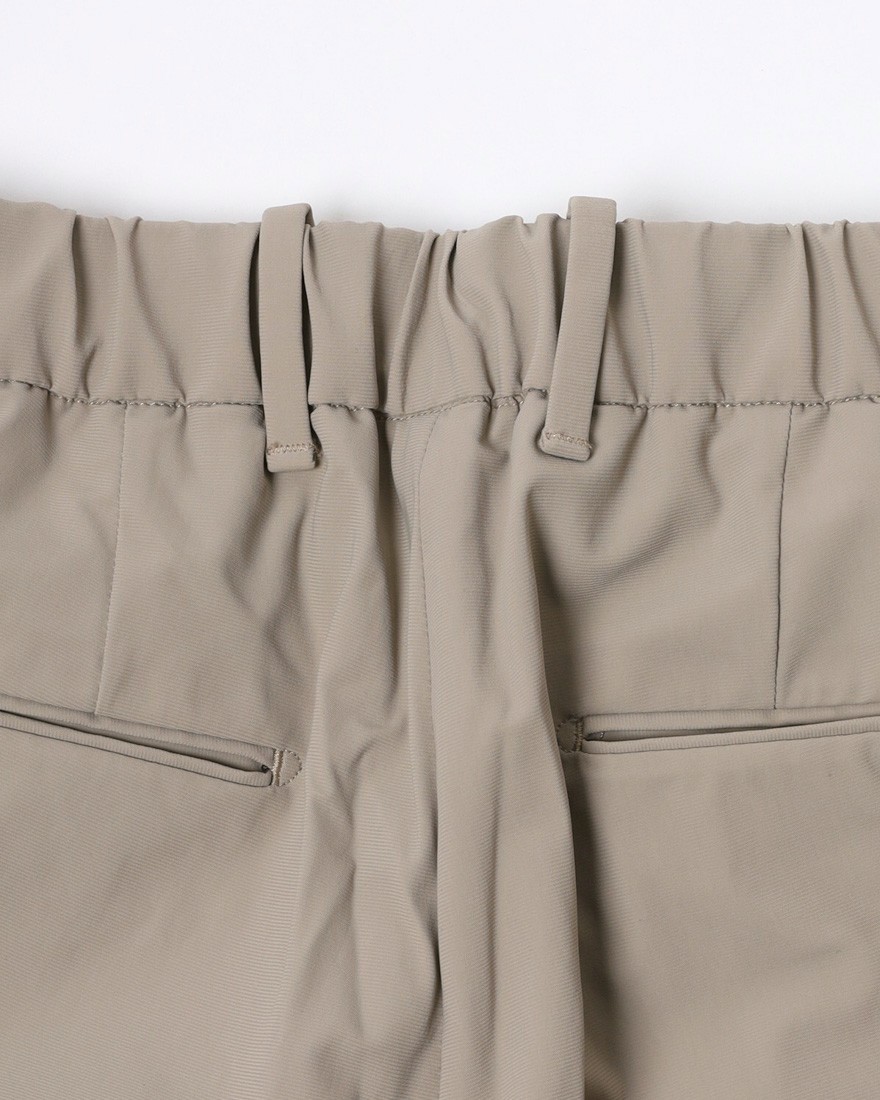 INCOTEXスリムテーパード ドレスジョガーパンツ18l