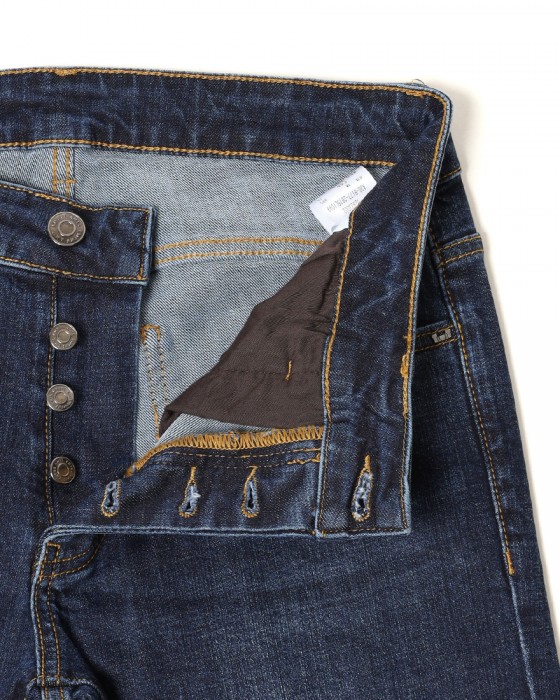 Entre Amisスリムテーパード ミディアムウォッシュデニム10l