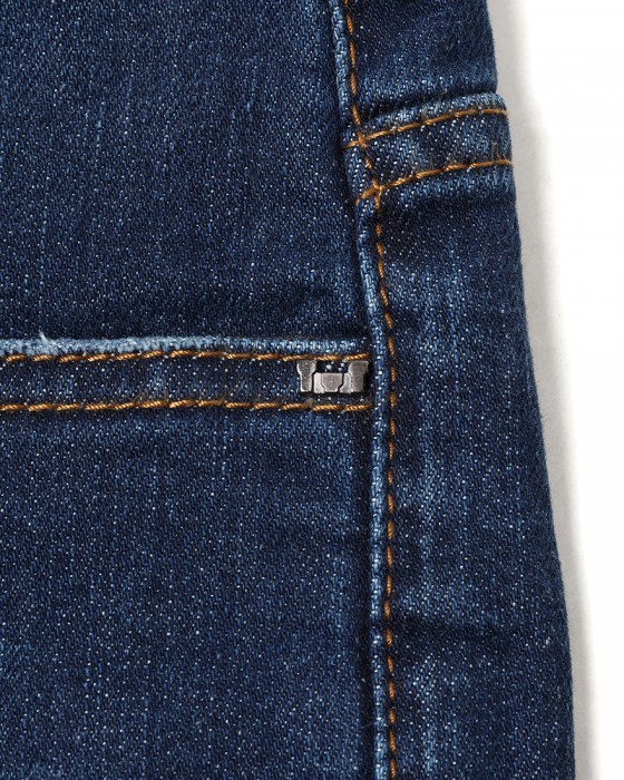 Entre Amisスリムテーパード フェードブルーデニム11l