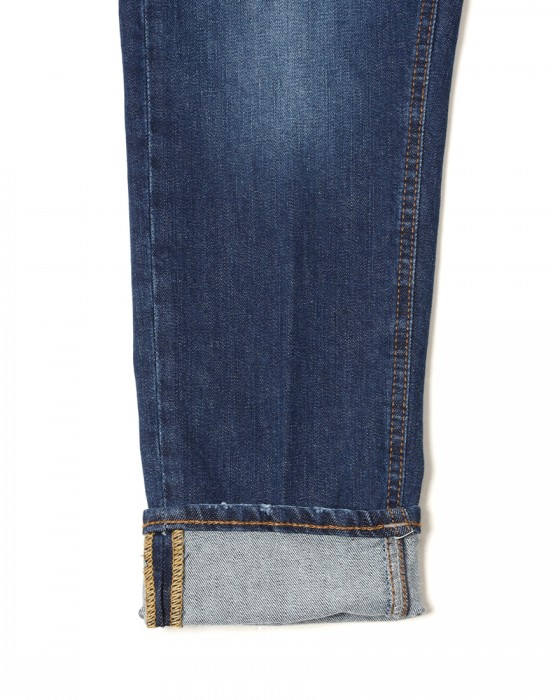 Entre Amisスリムテーパード フェードブルーデニム17l