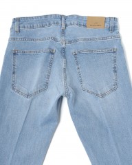 Entre Amisスリム テーパード ライトウォッシュ デニムmb_12l