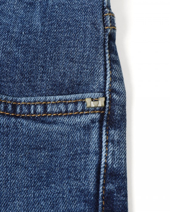 Entre Amisスリム テーパード ライトウォッシュ デニム11l