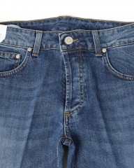 Entre Amisスリム テーパード ライトウォッシュ デニムmb_07l