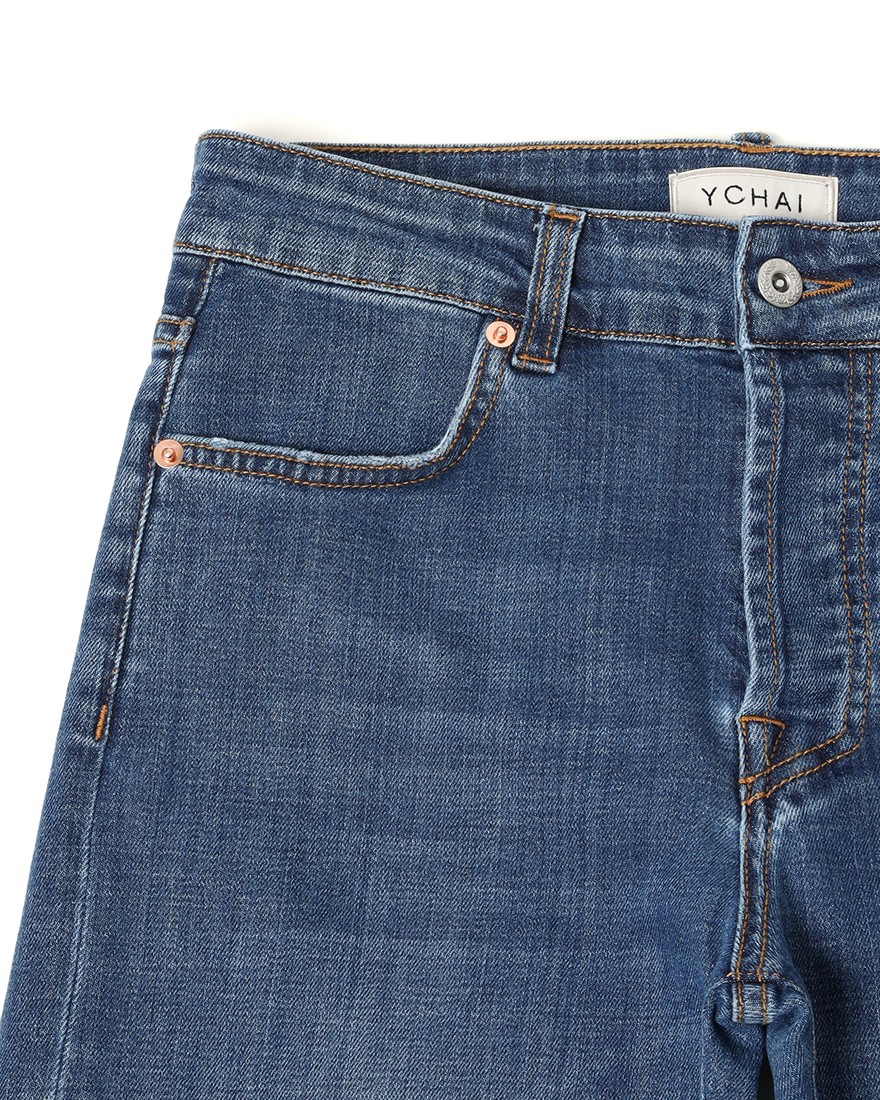 YCHAIスリムテーパード ブルーウォッシュデニム【EDMUND】 08l