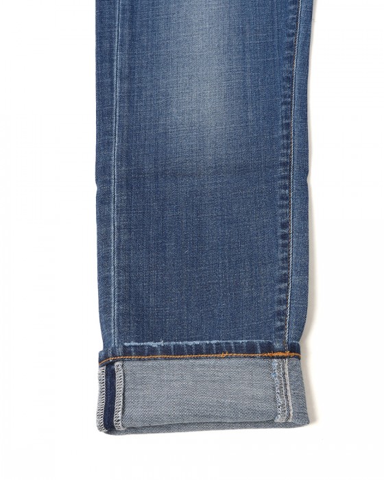 YCHAIスリムテーパード ブルーウォッシュデニム【EDMUND】 19l