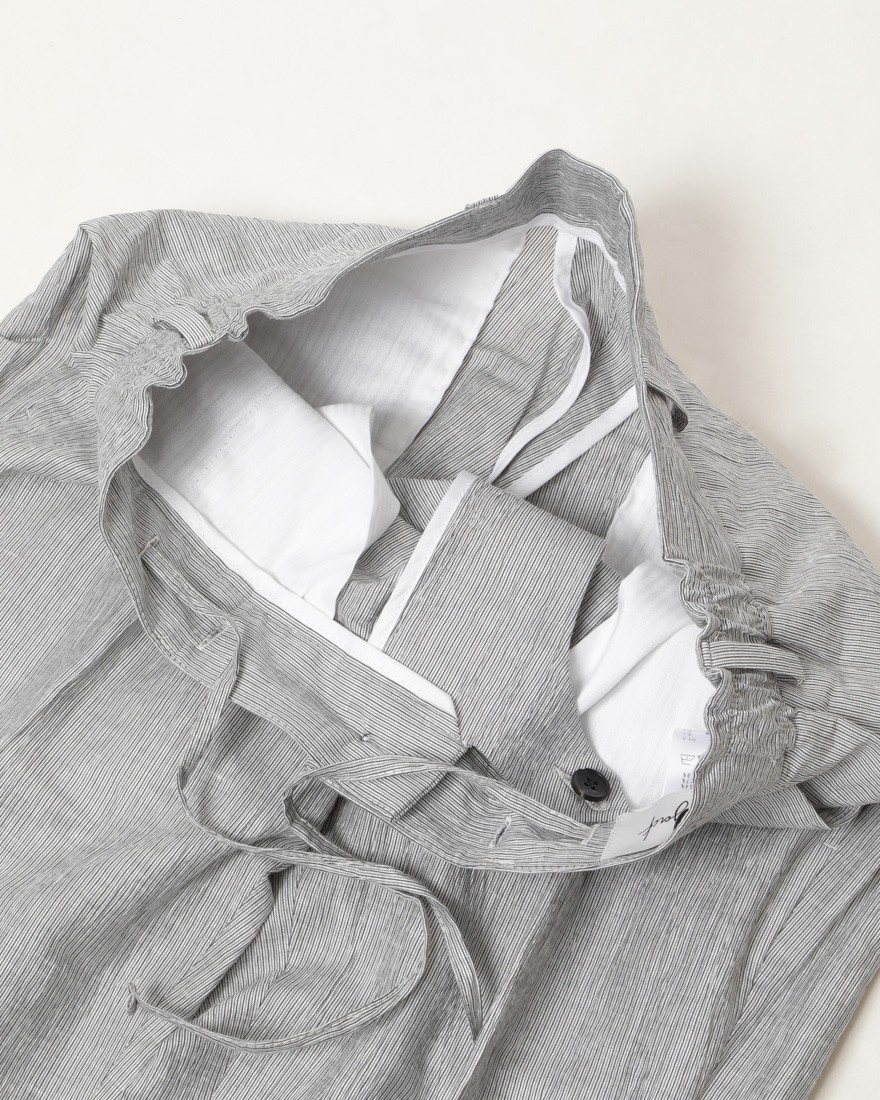 Finjack楊柳ストライプワンプリーツ ドローコードパンツ13l