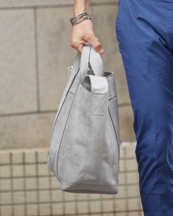 zattuマイクロファイバースエード ミドル フラップトートバッグ【KINAX/キナックス】19l