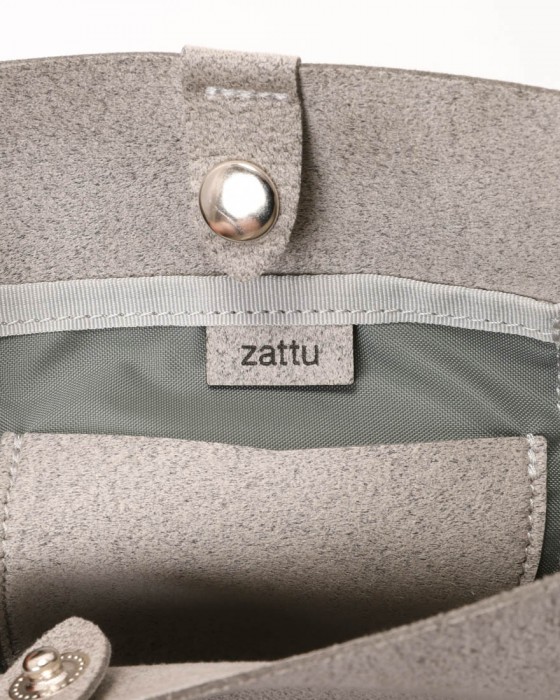 zattuマイクロファイバースエード 縦型ミニショルダーバッグ【PIPPA/ピッパ】15l