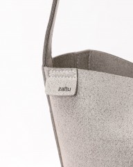 zattuマイクロファイバースエード 縦型ミニショルダーバッグ【PIPPA/ピッパ】mb_11l