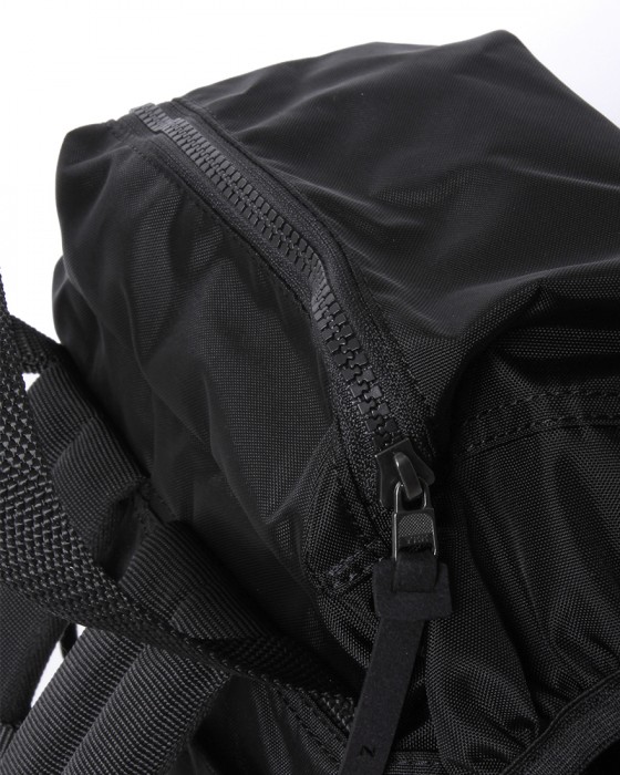 zattuナイロンバックパック【SMITHEE/スミシー】11l