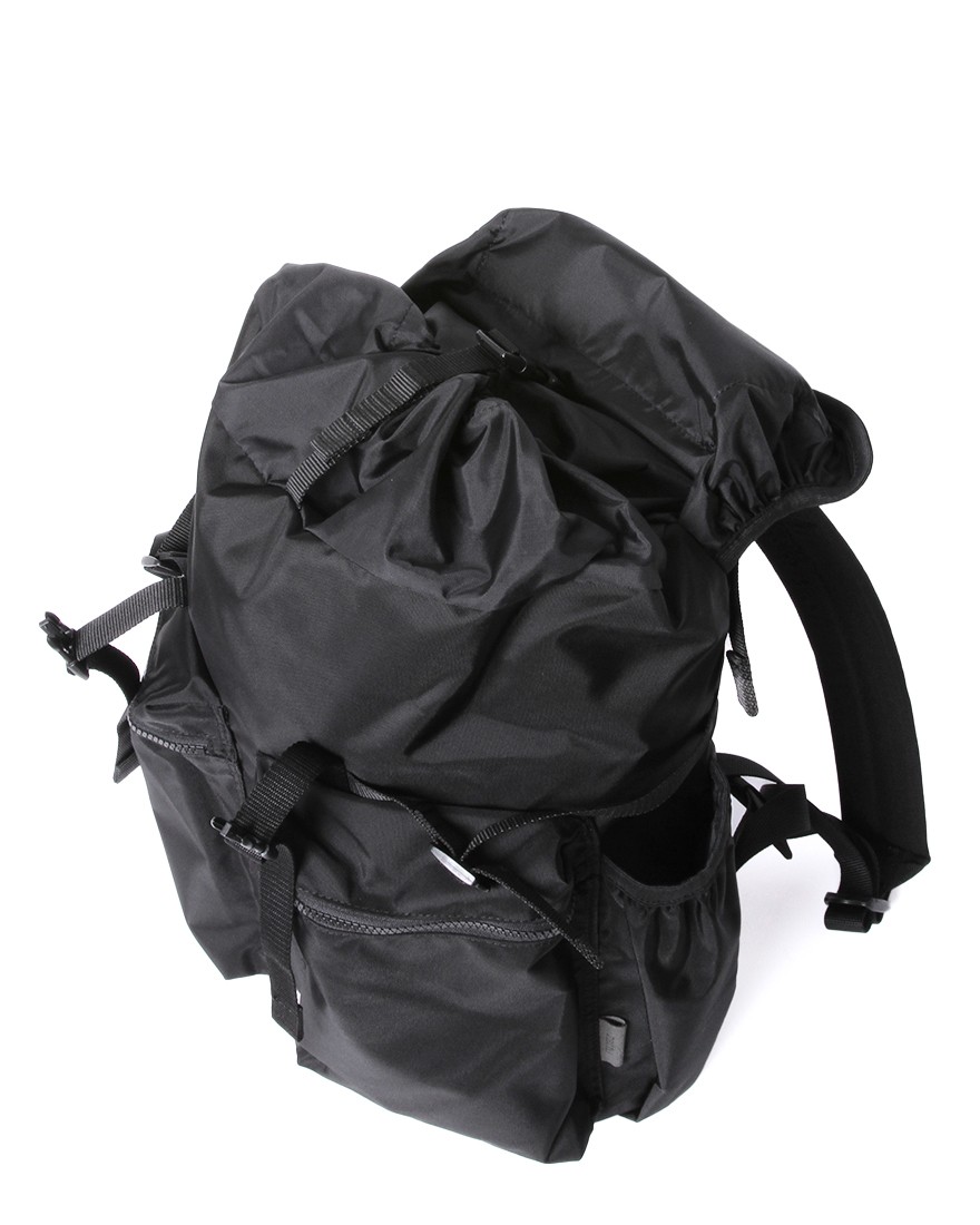 zattuナイロンバックパック【SMITHEE/スミシー】13l