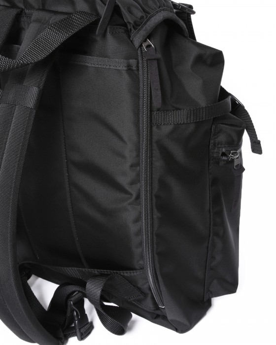 zattuナイロンバックパック【SMITHEE/スミシー】17l