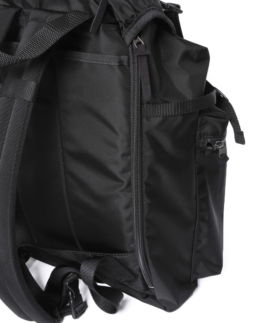 zattuナイロンバックパック【SMITHEE/スミシー】17l
