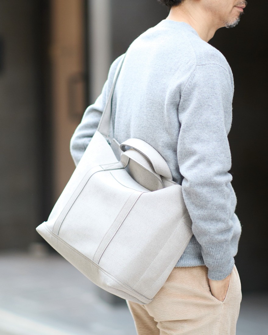 zattuマイクロファイバースエード ミドル トートバッグ【KINAX-T2/キナックス-T2】02l