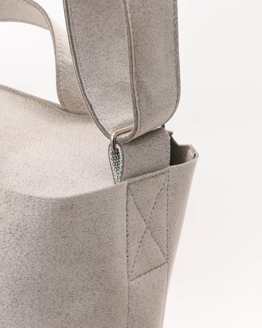 zattuマイクロファイバースエード ミドル トートバッグ【KINAX-T2/キナックス-T2】11l