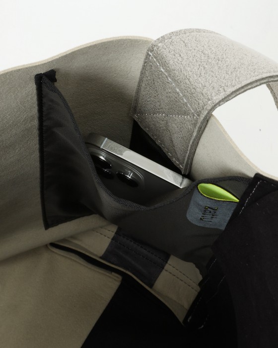 zattuマルチ マイクロファイバースエード ミドルトートバッグ【KINAX MULTI-T2/キナックス マルチ-T2】26l